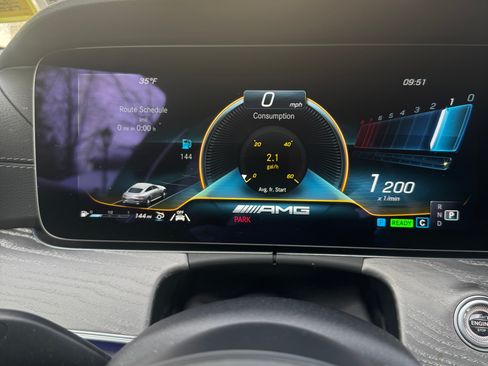 Used 2022 Mercedes-Benz AMG GT 43 image 31