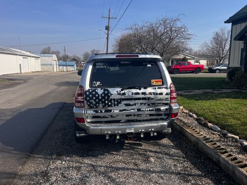 Used 2004 Toyota 4Runner Sport image 4