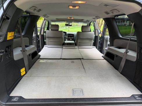 Used 2010 Toyota Sequoia Limited AWD/4WD image 16