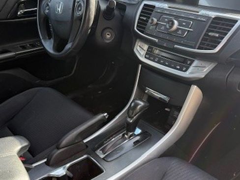 Used 2014 Honda Accord Sport image 6