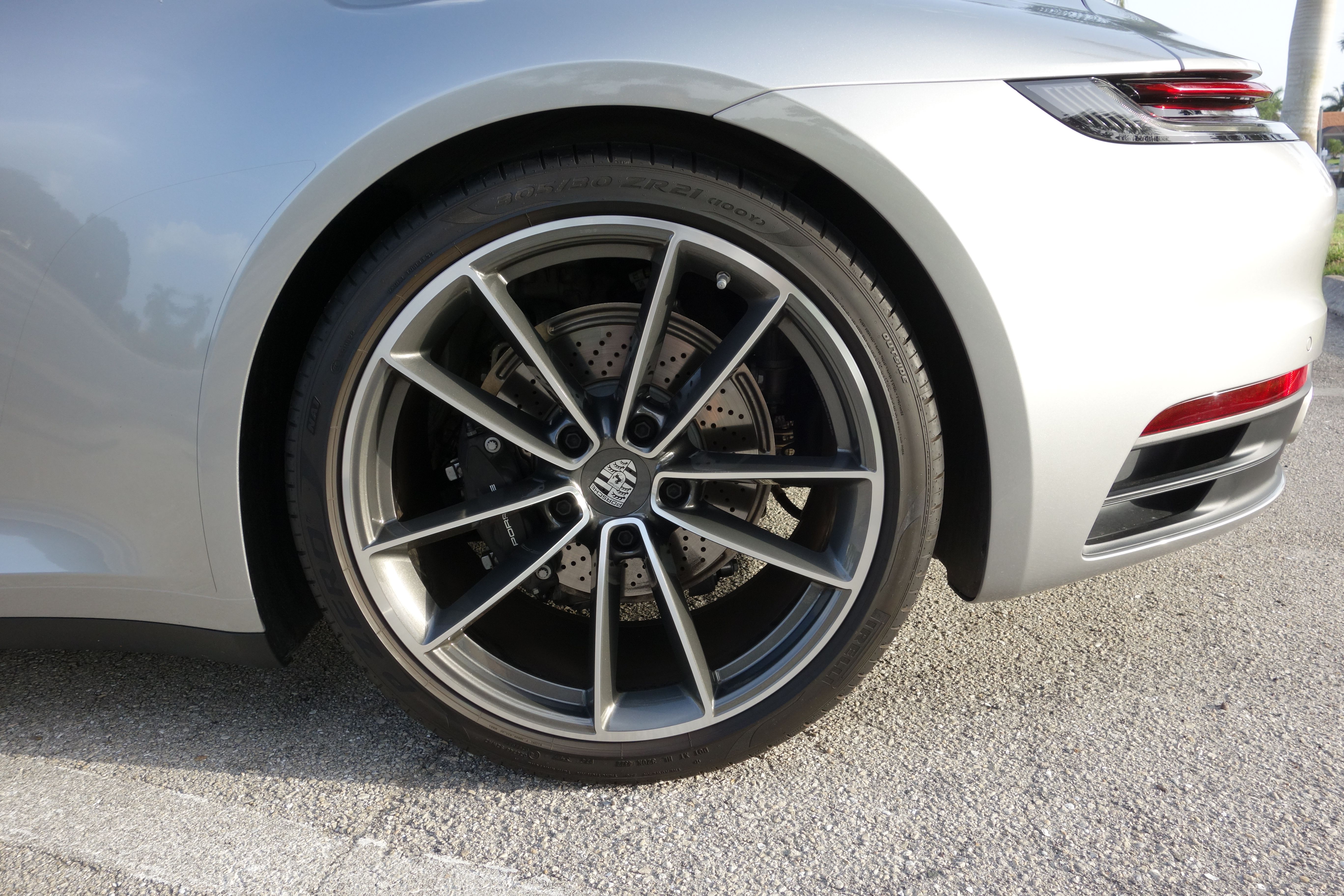 Used 2023 Porsche 911 Carrera image 19