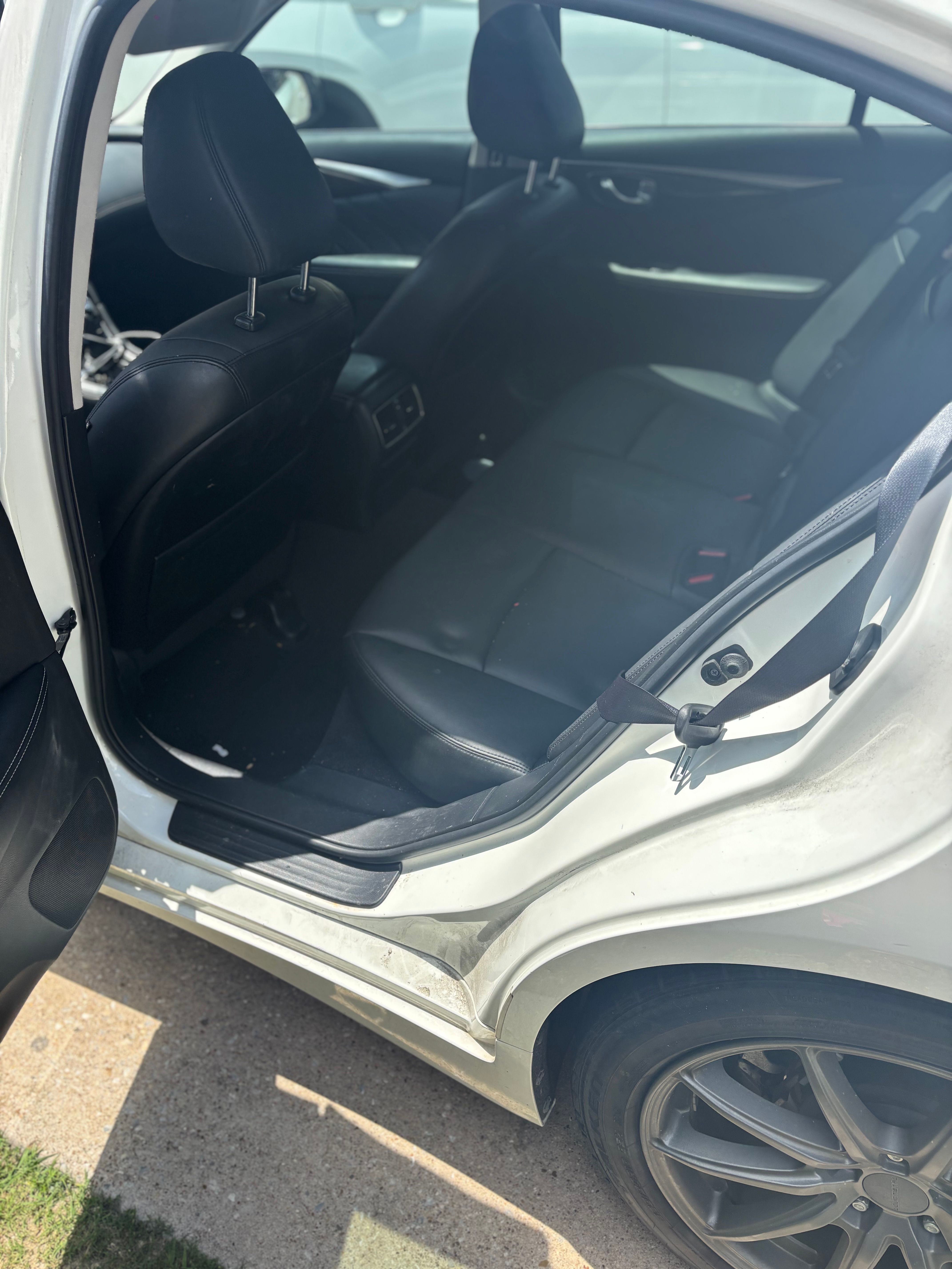 Used 2018 INFINITI Q50 Luxe w/ Cargo Package (L95) RWD image 8