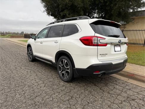 Used 2023 Subaru Ascent Touring image 2