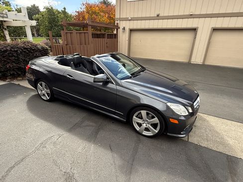 Used 2011 Mercedes-Benz E 550 Cabriolet image 9