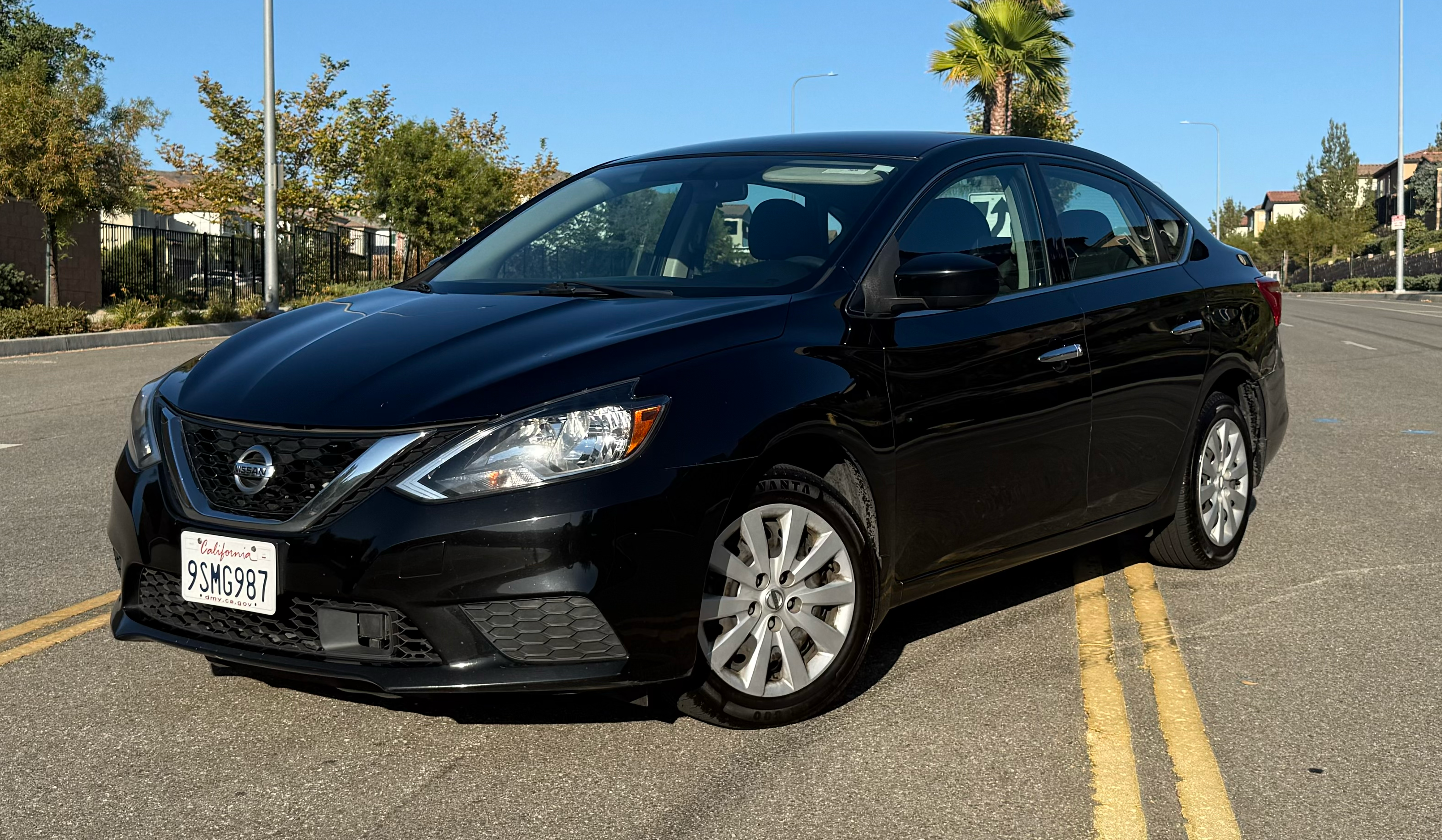Used 2018 Nissan Sentra S FWD image 1