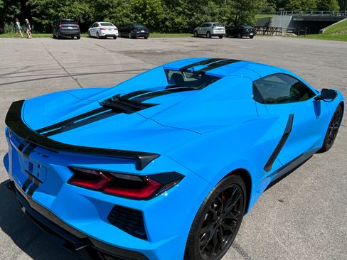 Used 2023 Chevrolet Corvette Stingray Premium Conv w/ Z51 Performance Package RWD image 5