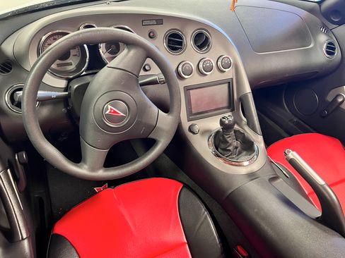 Used 2006 Pontiac Solstice Convertible image 5