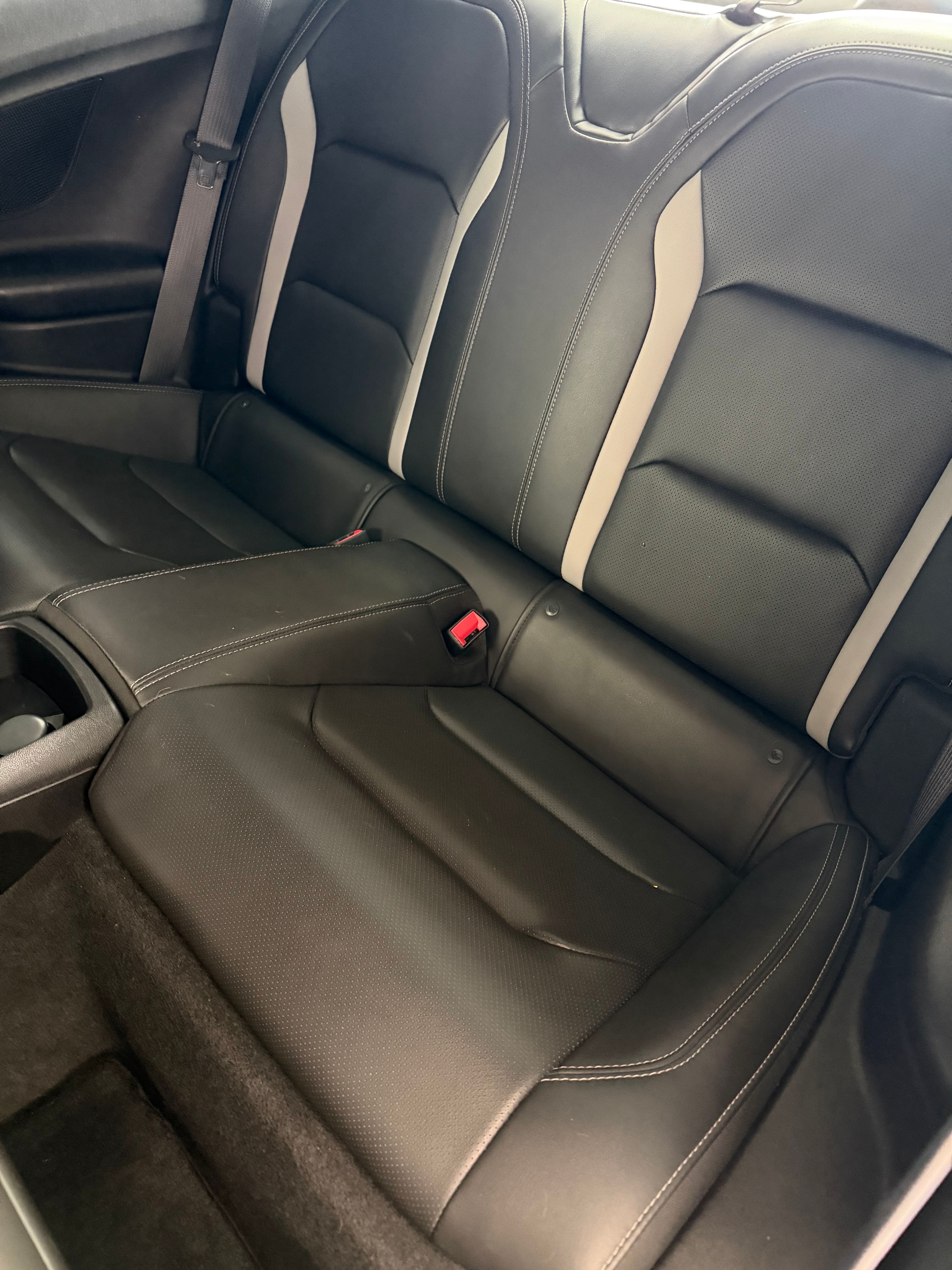 Used 2020 Chevrolet Camaro SS RWD image 8