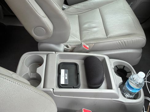 Used 2016 Honda Odyssey EX-L image 17
