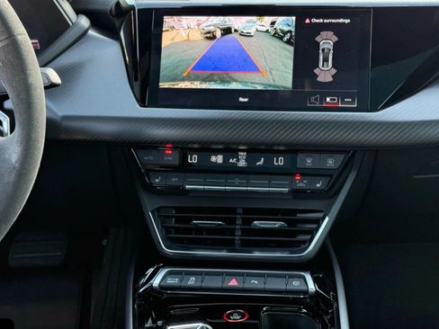 Used 2022 Audi e-tron GT Premium Plus image 14