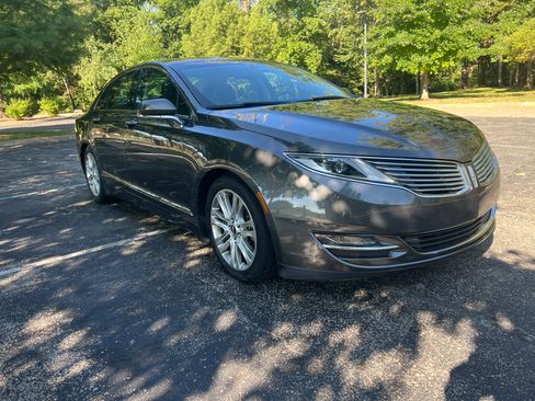 Used 2015 Lincoln MKZ AWD w/ Equipment Group 102A Reserve image 40