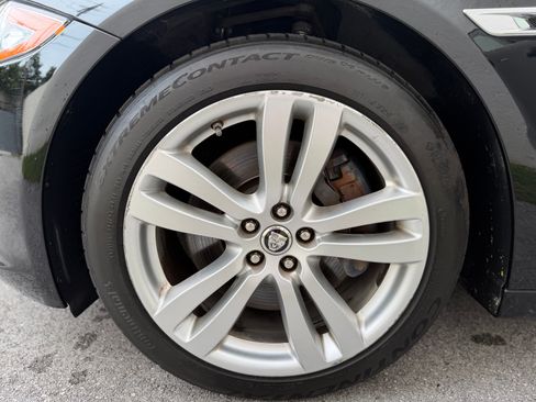 Used 2012 Jaguar XJ L RWD image 20