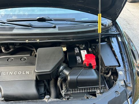 Used 2015 Lincoln MKX AWD w/ Equipment Group 102A image 12