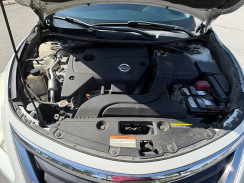 Used 2014 Nissan Altima 2.5 S FWD image 15