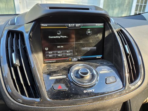 Used 2014 Ford Escape Titanium image 16