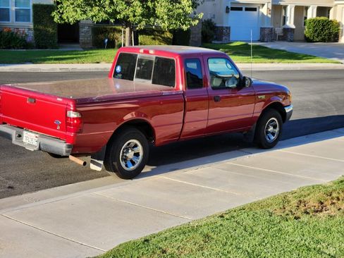 Used 2003 Ford Ranger XLT image 2