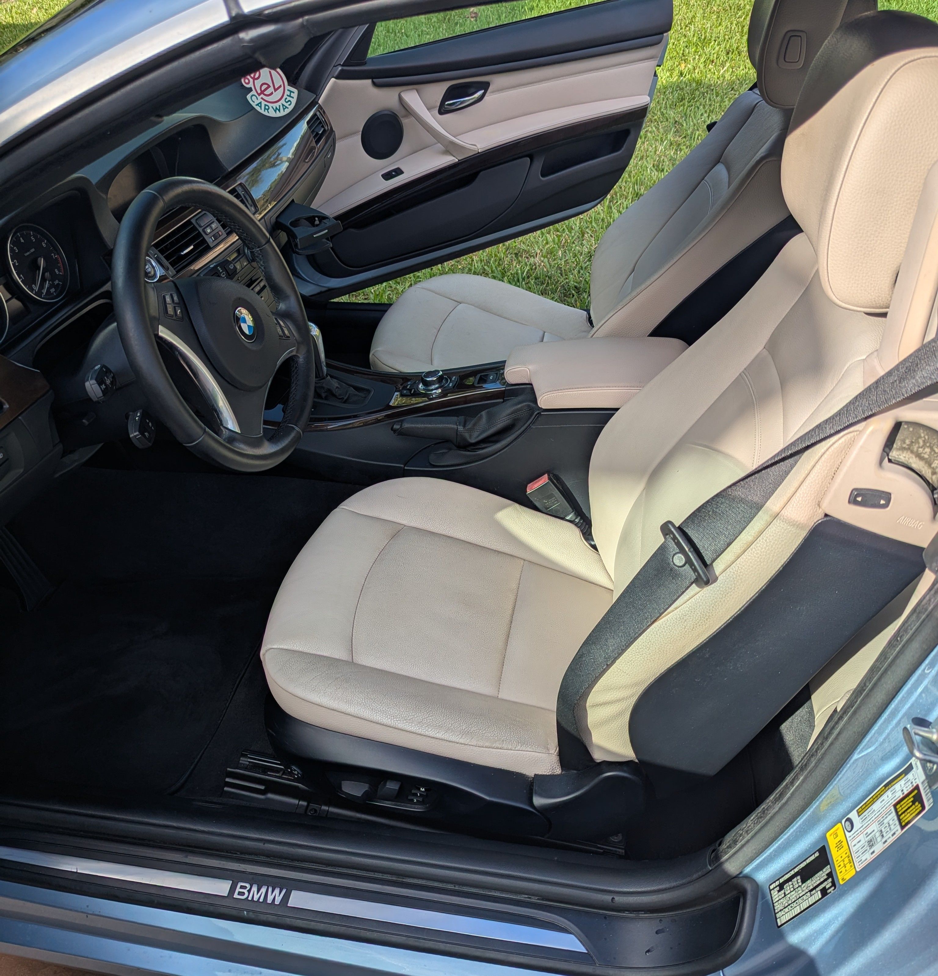 Used 2012 BMW 328i Convertible RWD image 9