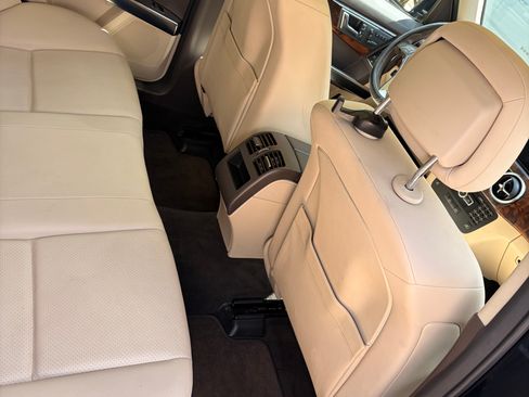 Used 2013 Mercedes-Benz GLK 350 2WD image 8