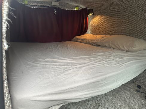 Used 1995 Ford E-150 and Econoline 150 image 11