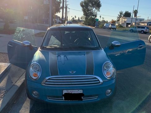 Used 2008 MINI Cooper Hardtop image 1