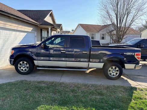 Used 2012 Ford F150 XLT w/ XLT Chrome Pkg image 1