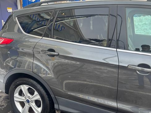 Used 2016 Ford Escape SE w/ SE Leather Comfort Package image 10