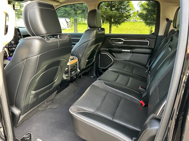 Used 2021 RAM 1500 Laramie AWD/4WD image 12