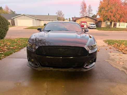 Used 2015 Ford Mustang GT w/ GT Performance Package image 6