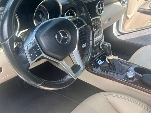 Used 2014 Mercedes-Benz SLK 250 image 9