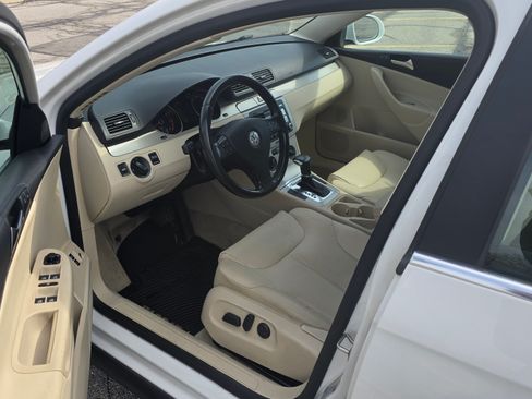 Used 2009 Volkswagen Passat Komfort image 6