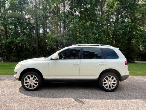 Used 2008 Volkswagen Touareg V6 AWD/4WD image 15