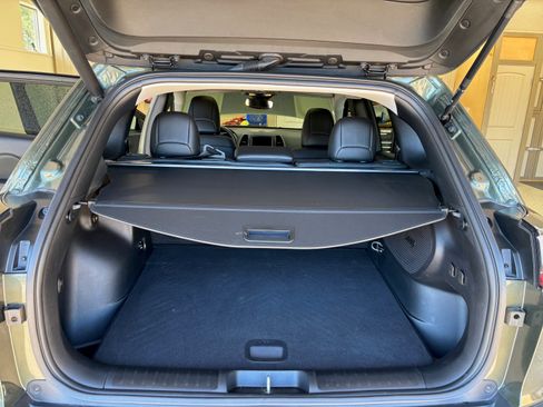 Used 2021 Jeep Cherokee Trailhawk w/ Sun, Sound & Nav Group image 10