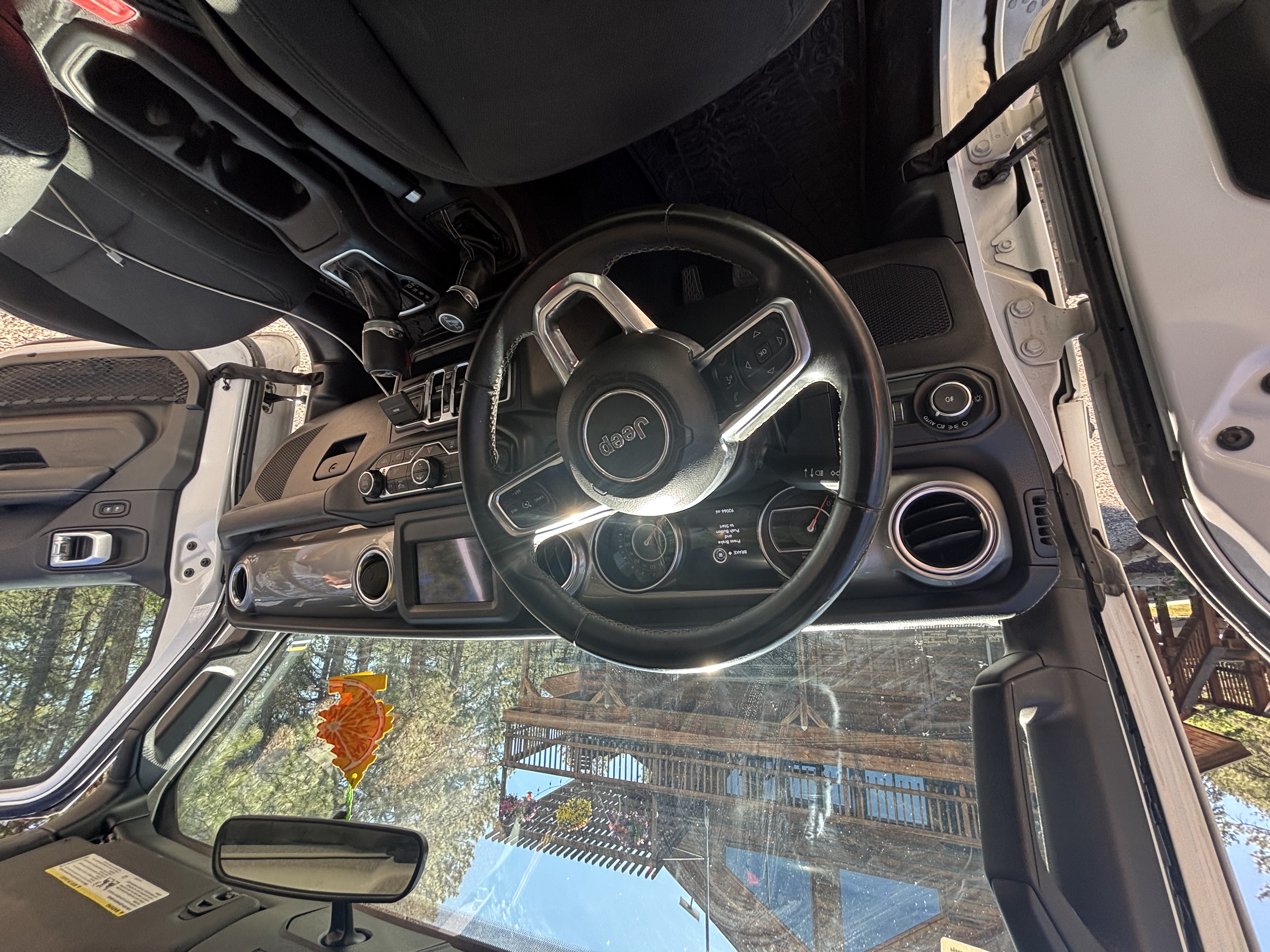 Used 2019 Jeep Wrangler Unlimited Sahara w/ Safety Group AWD/4WD image 11
