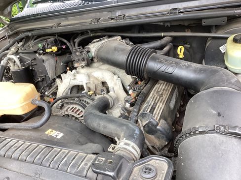 Used 2003 Ford F350 XLT image 5