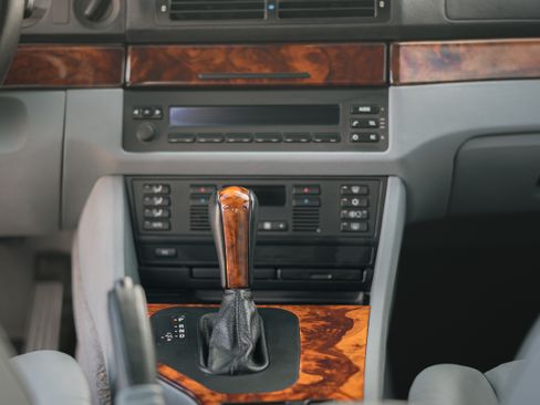 Used 2003 BMW 540i Sedan image 23