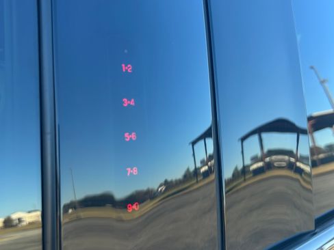 Used 2021 Ford Expedition Limited image 11