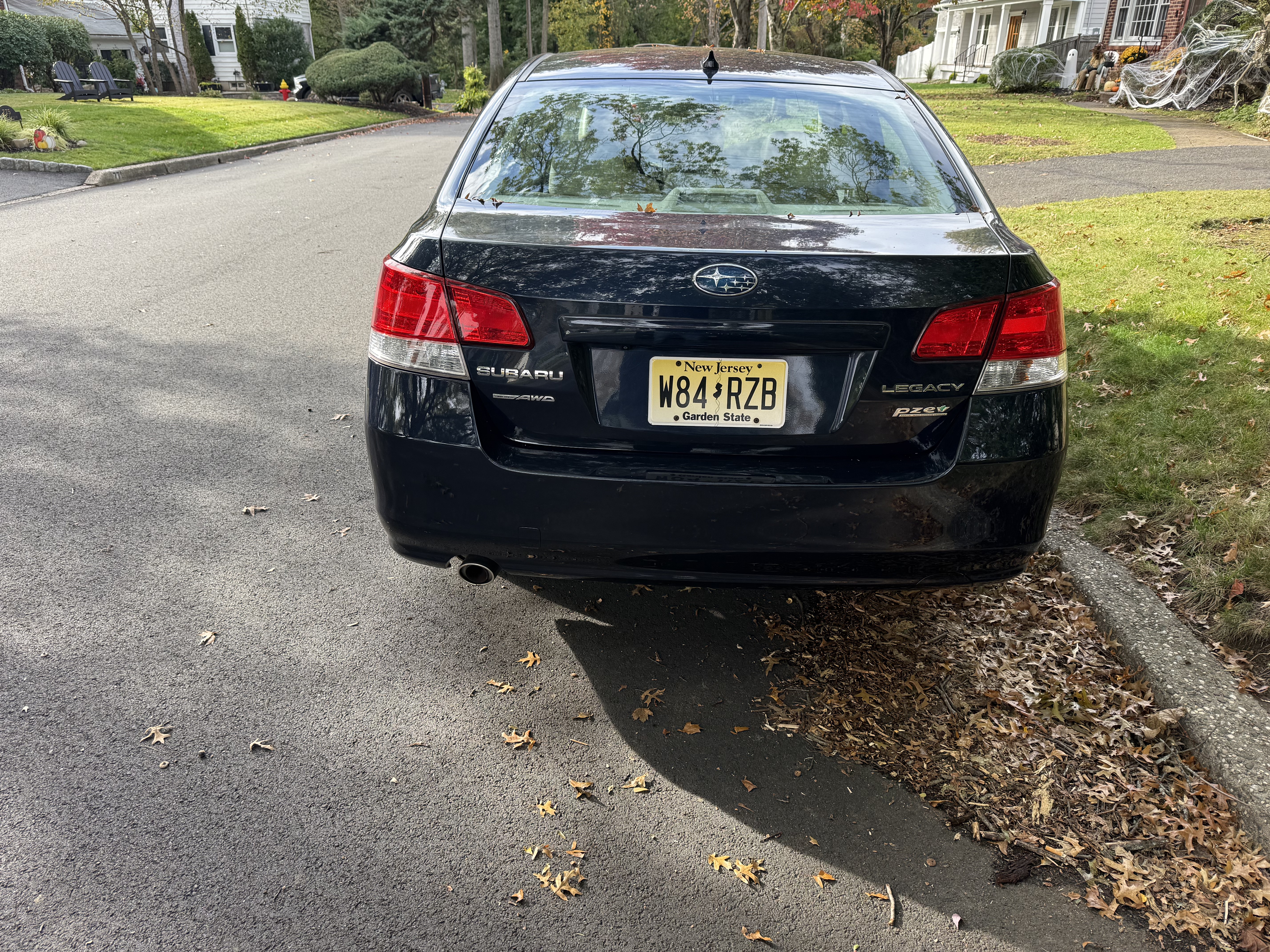 Used 2014 Subaru Legacy 2.5i Limited AWD/4WD image 4