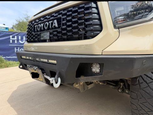 Used 2020 Toyota Tundra SR5 w/ TRD Off-Road Package AWD/4WD image 5