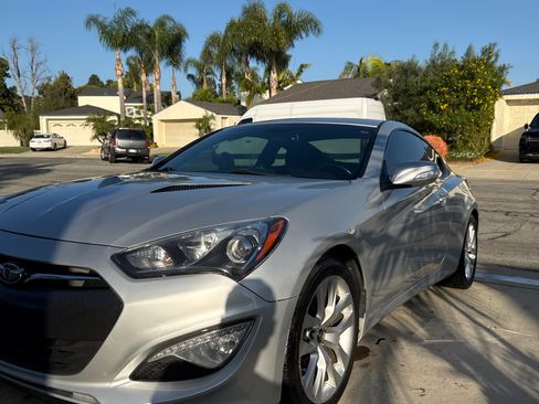 Used 2014 Hyundai Genesis 3.8 image 17