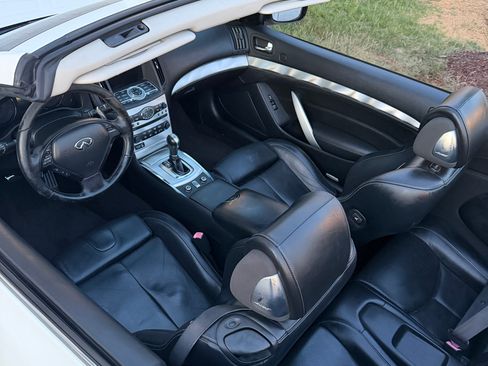 Used 2010 INFINITI G37 Convertible w/ Premium Pkg RWD image 15