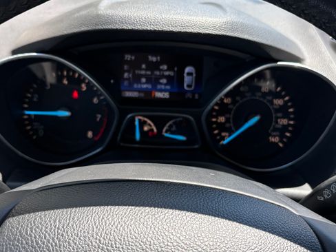 Used 2017 Ford Escape Titanium FWD image 13