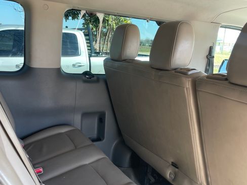 Used 2015 Nissan NV 3500 SL w/ Technology Package image 22