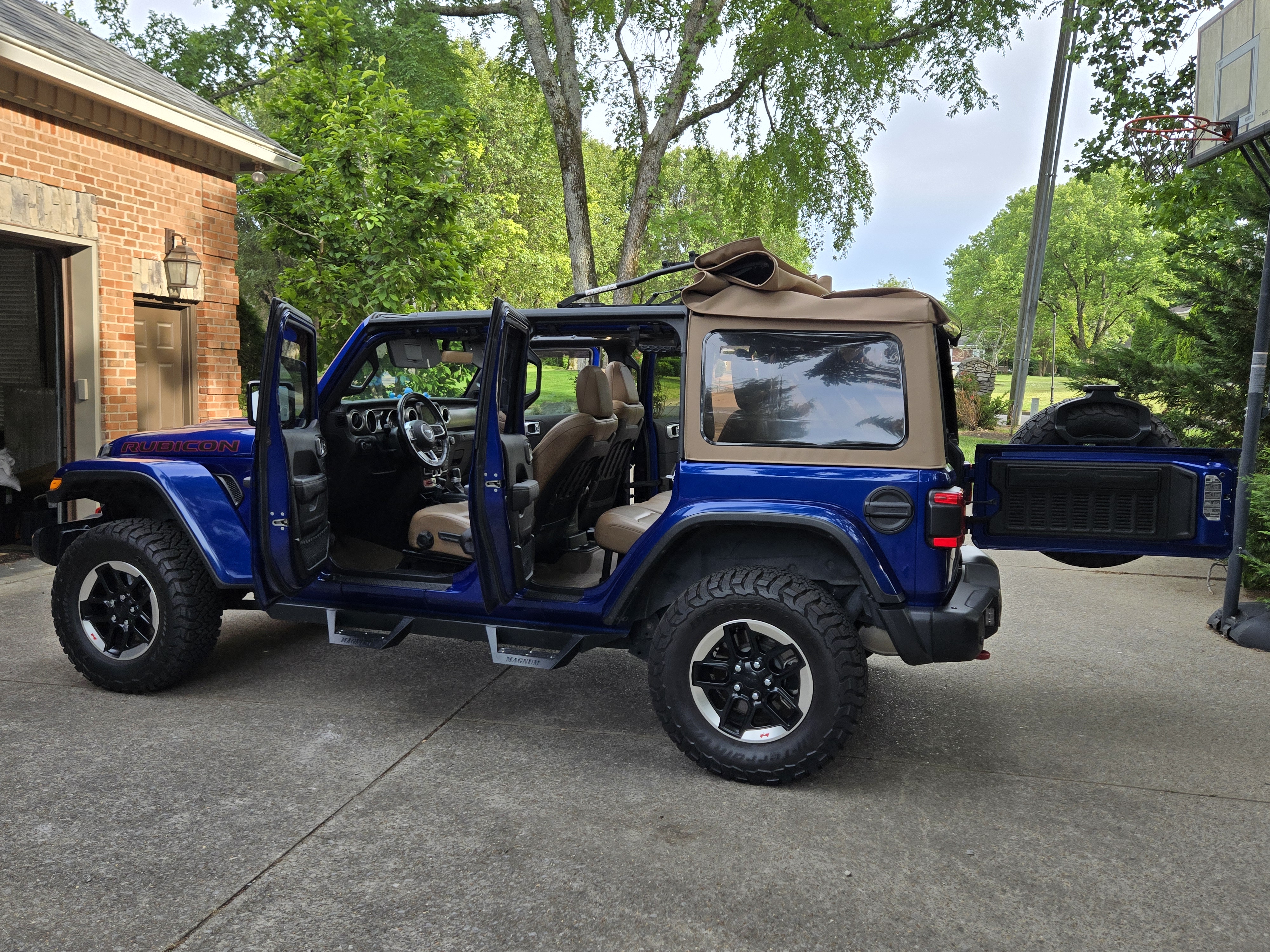 Used 2020 Jeep Wrangler Unlimited Rubicon AWD/4WD image 6