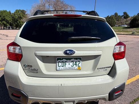 Used 2017 Subaru Crosstrek 2.0i AWD/4WD image 4