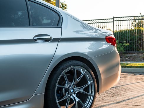 Used 2018 BMW M550i xDrive w/ Driving Assistance Package AWD/4WD image 6