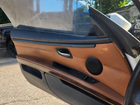 Used 2007 BMW 328xi Coupe image 14