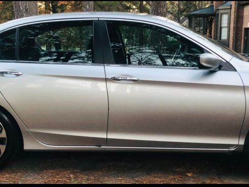 Used 2014 Honda Accord Sport image 2