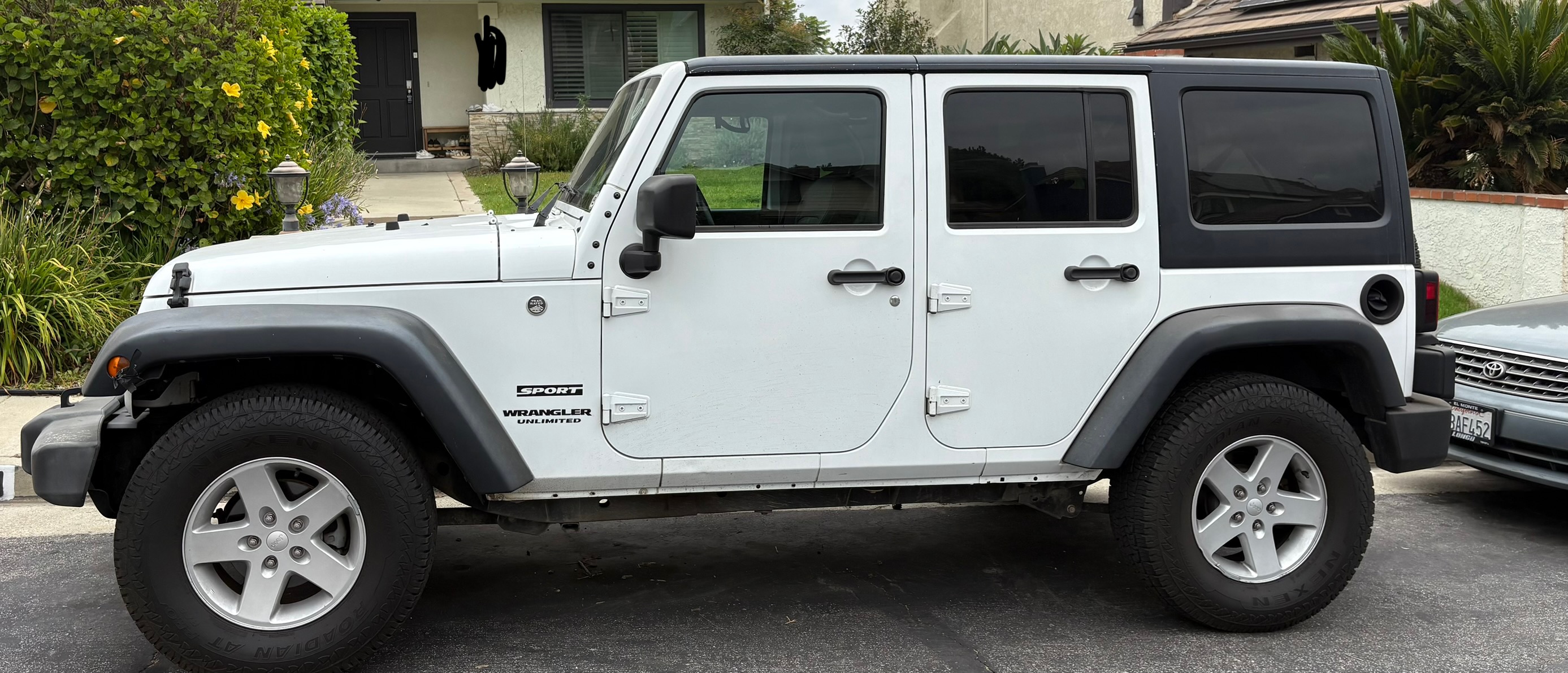 Used 2016 Jeep Wrangler Unlimited Sport w/ Quick Order Package 24S AWD/4WD image 1