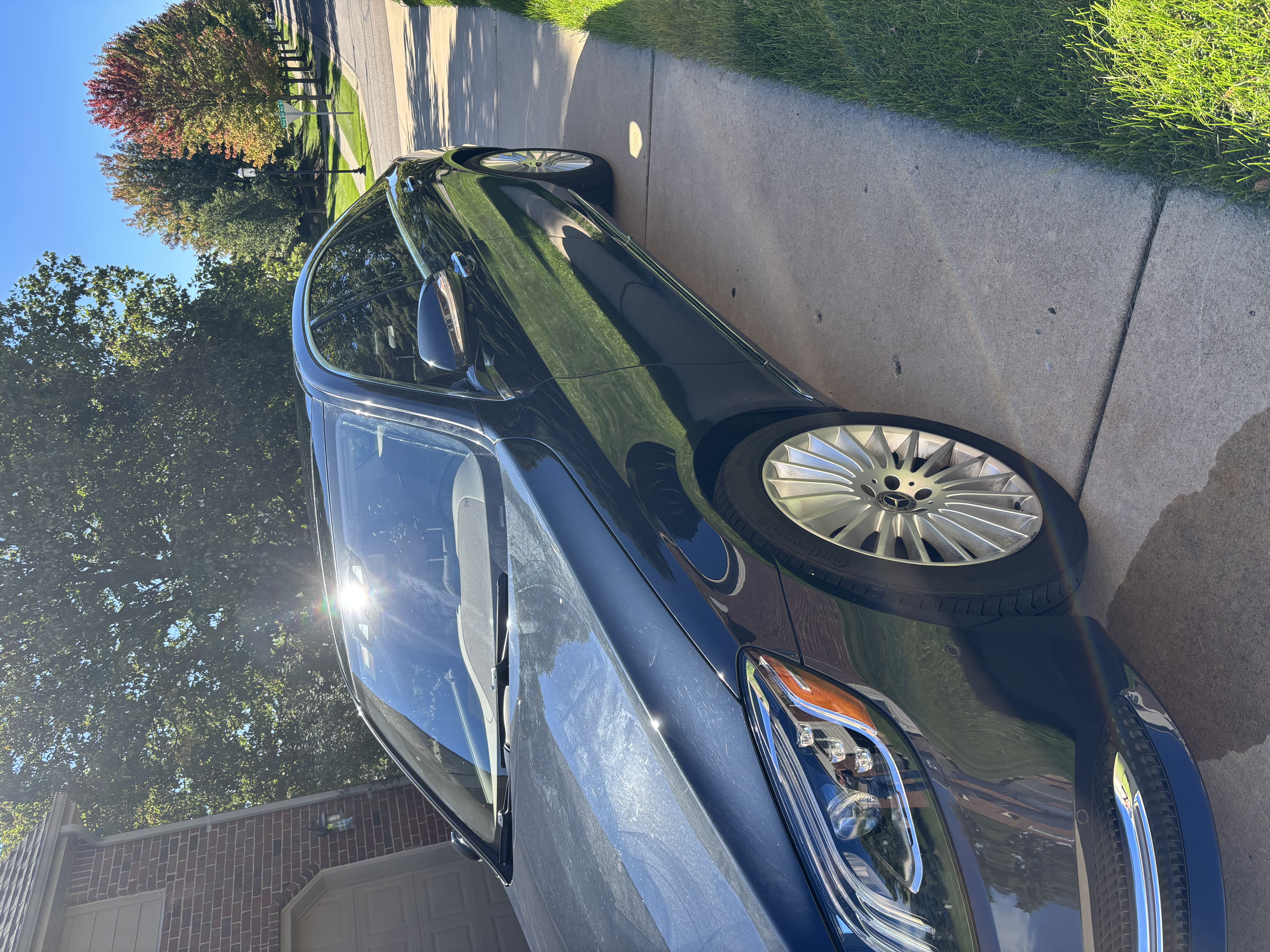 Used 2019 Mercedes-Benz S 560 Sedan image 5