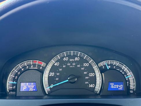 Used 2012 Toyota Camry SE image 4